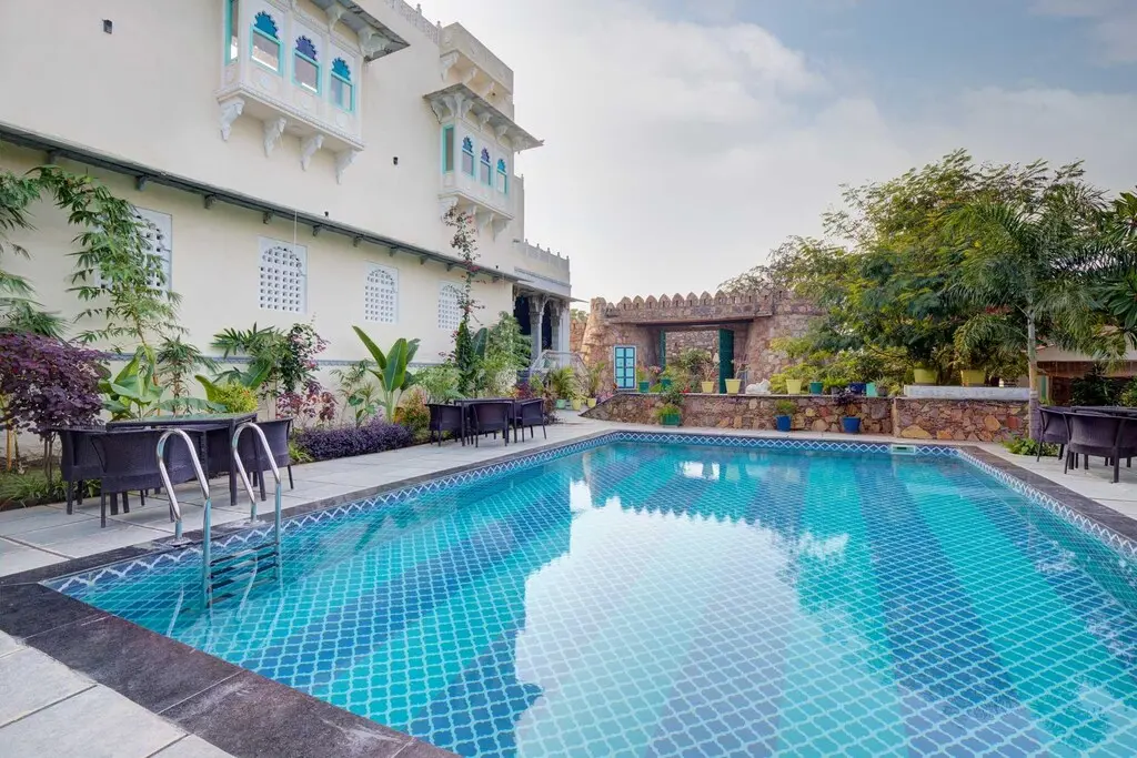 pool